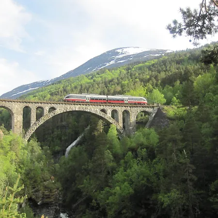 シャレー Heinali Hytta Isfjorden