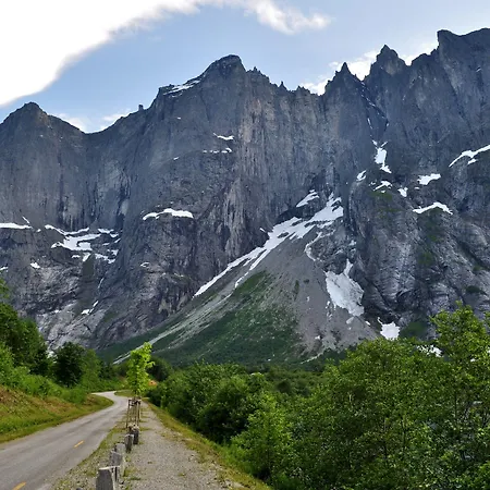 Heinali Hytta בקתה Isfjorden