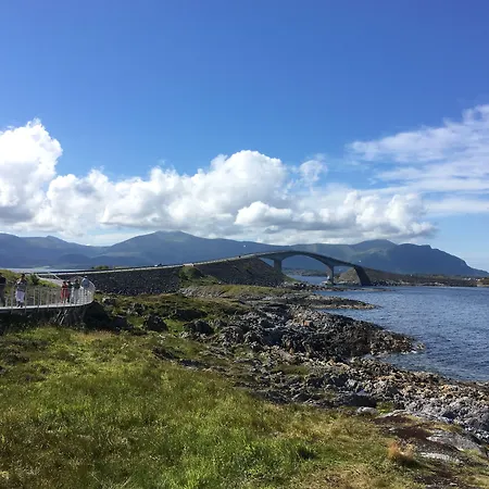 Heinali Hytta בקתה *