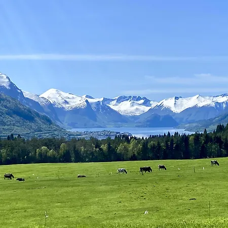 Heinali Hytta Isfjorden