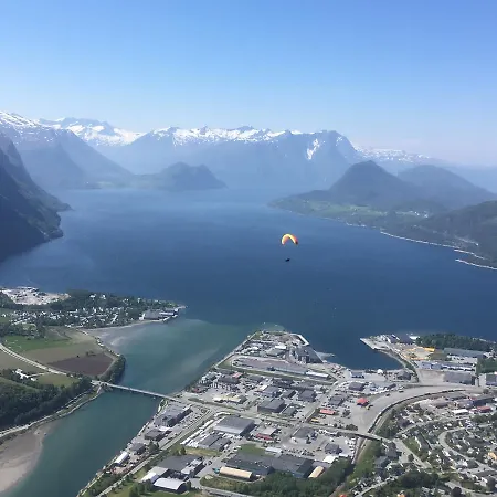 Heinali Hytta シャレー *