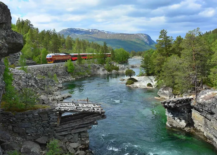 Heinali Hytta * Isfjorden